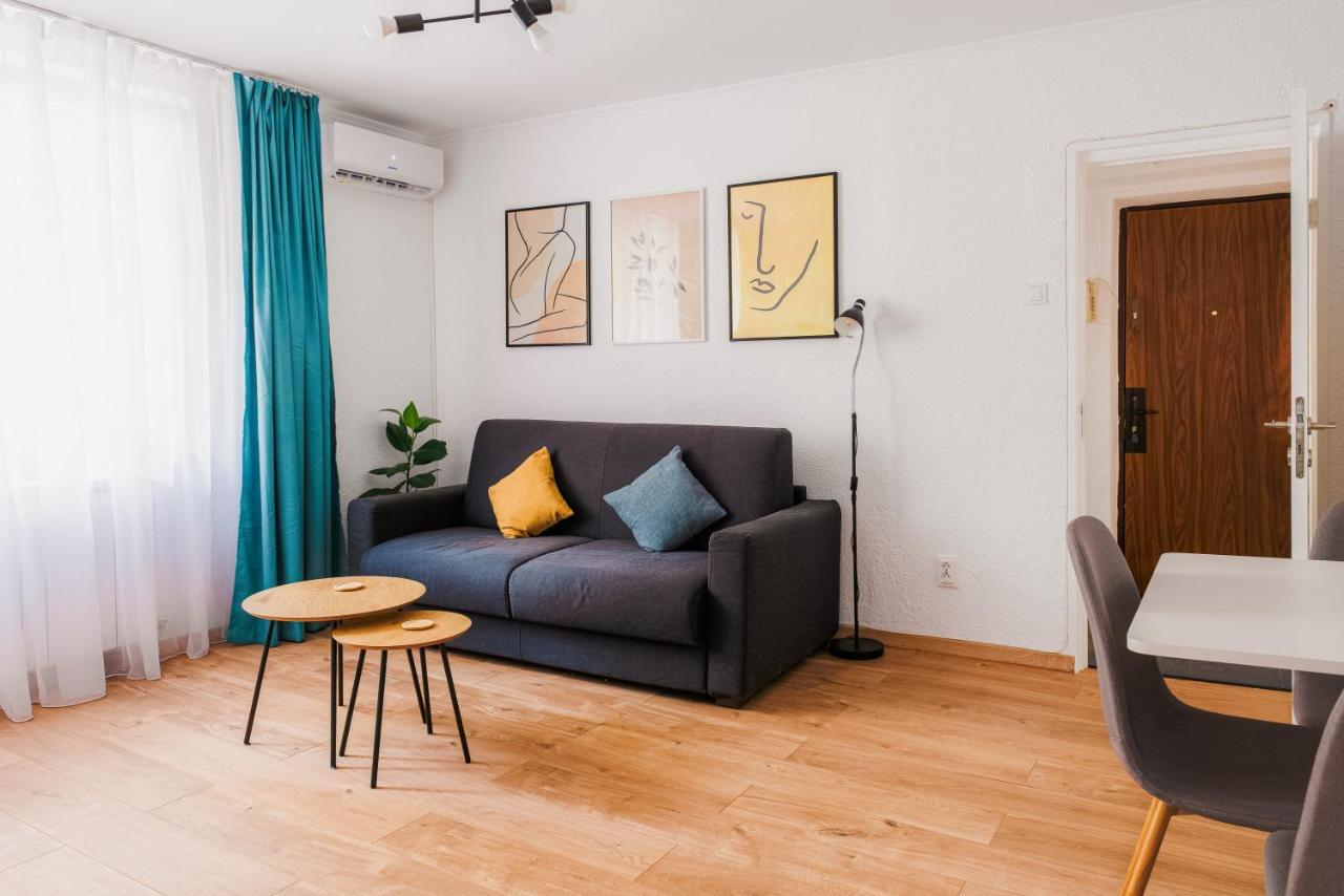 בוקרשט Cozy Apartment Ultracentral Universitate Square מראה חיצוני תמונה