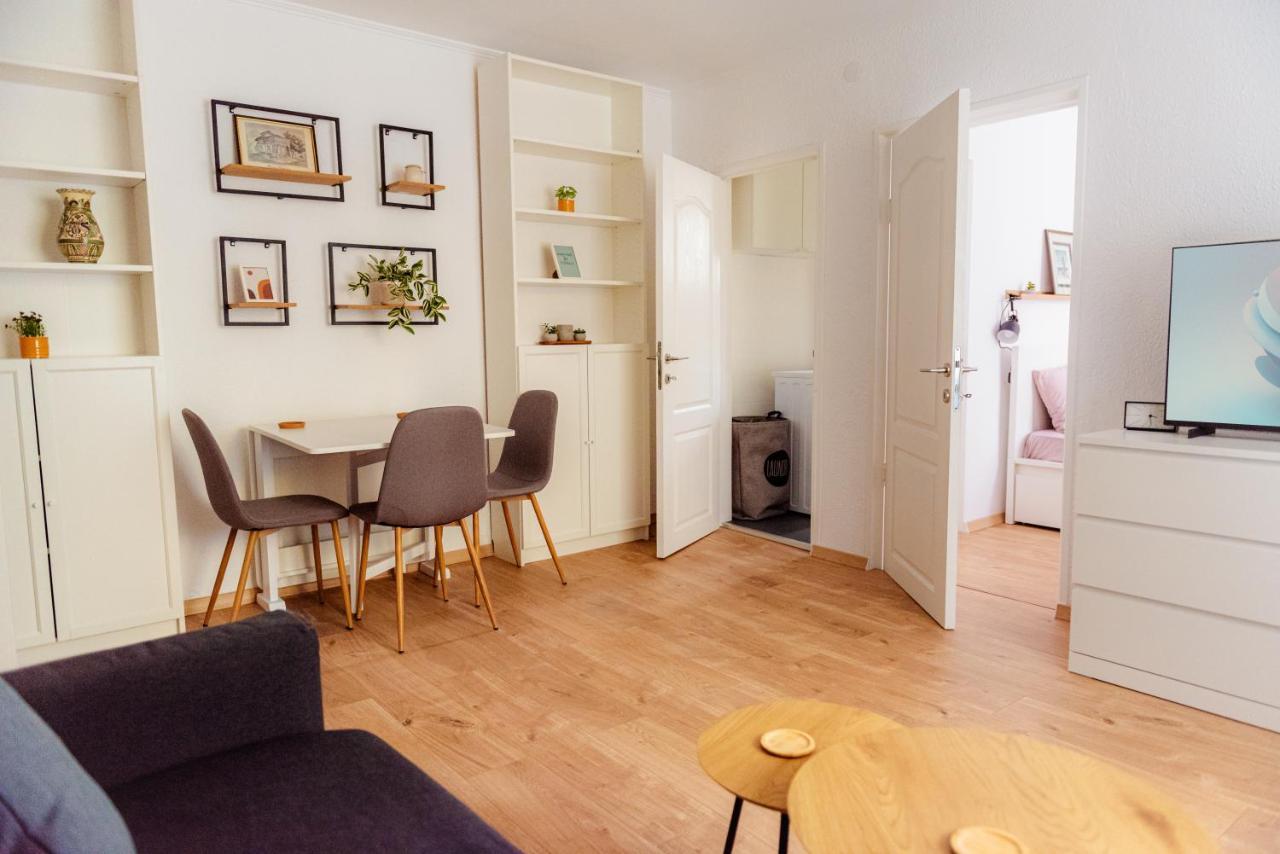בוקרשט Cozy Apartment Ultracentral Universitate Square מראה חיצוני תמונה