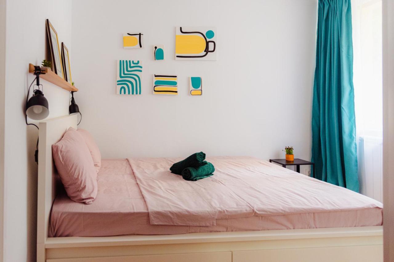בוקרשט Cozy Apartment Ultracentral Universitate Square מראה חיצוני תמונה
